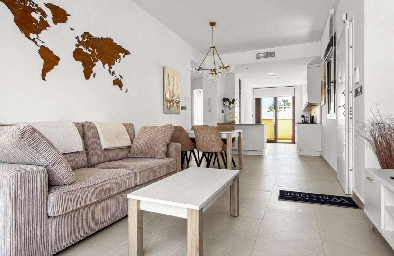 2 bedroom Apartment for sale in Los Balcones with pool - € 312,500 (Ref: 9783277)