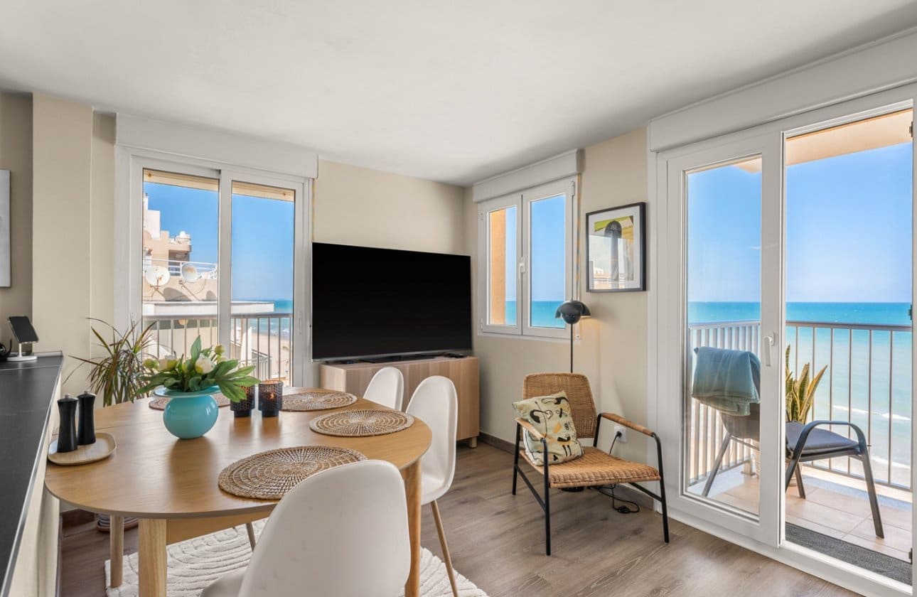 Apartamento Playa de 2 habitaciones en Guardamar del Segura en venta - 298.000 € (Ref: 9783278)