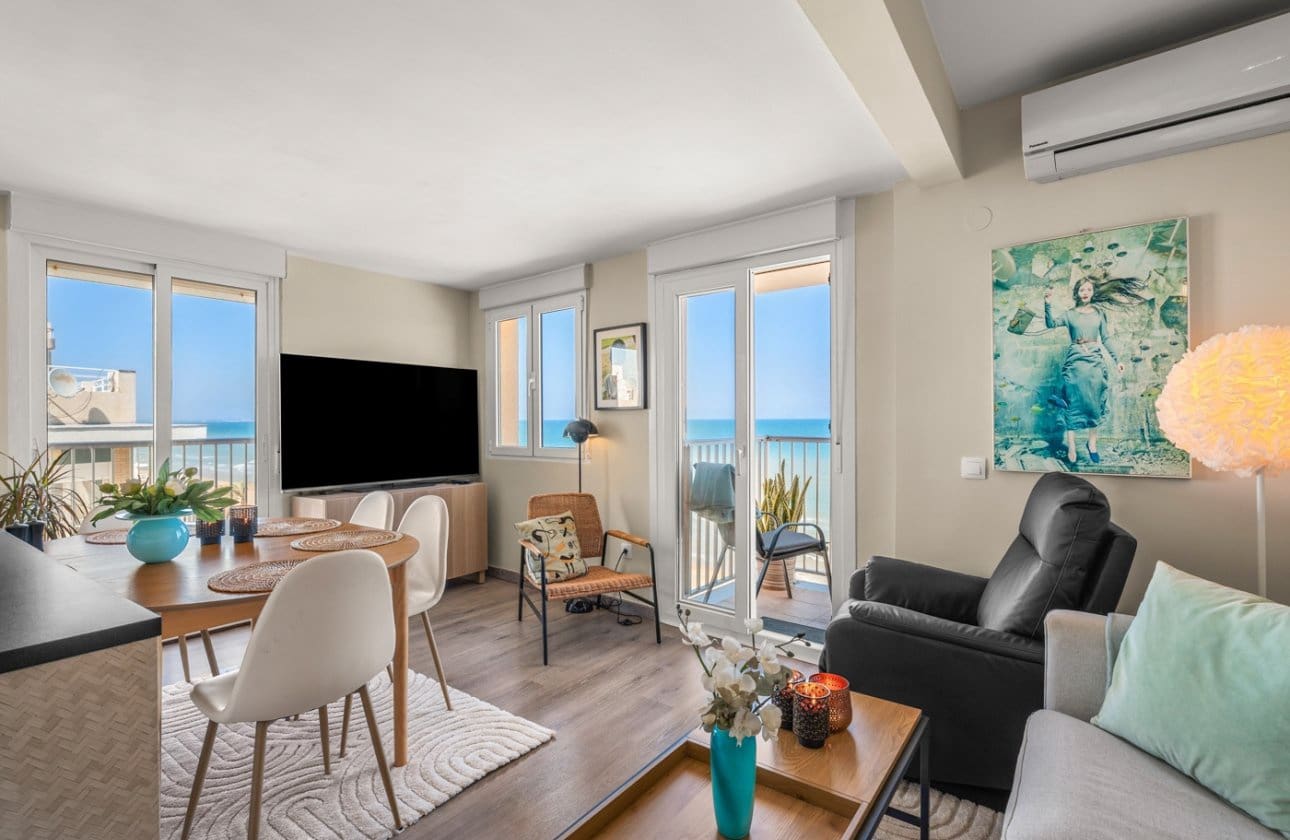 Apartamento Playa de 2 habitaciones en Guardamar del Segura en venta - 298.000 € (Ref: 9783278)