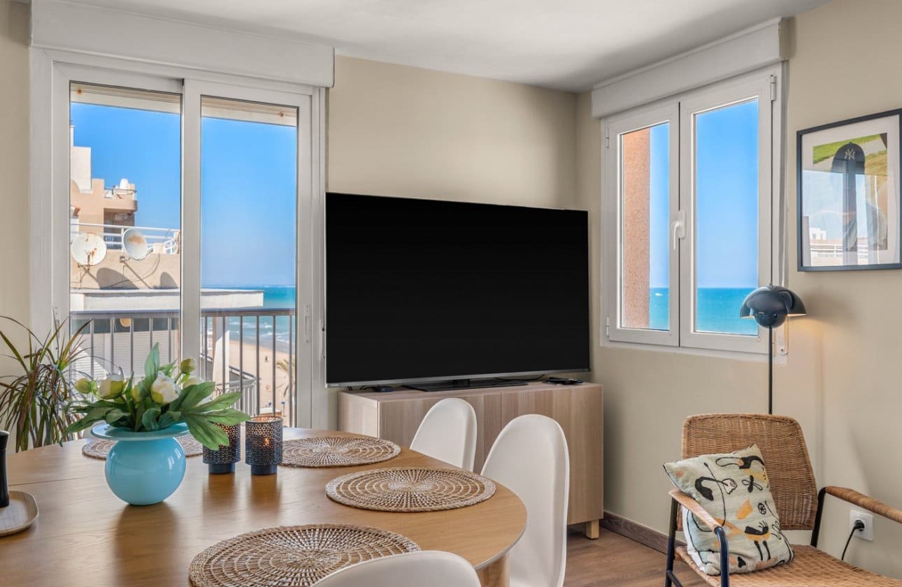 Apartamento Playa de 2 habitaciones en Guardamar del Segura en venta - 298.000 € (Ref: 9783278)