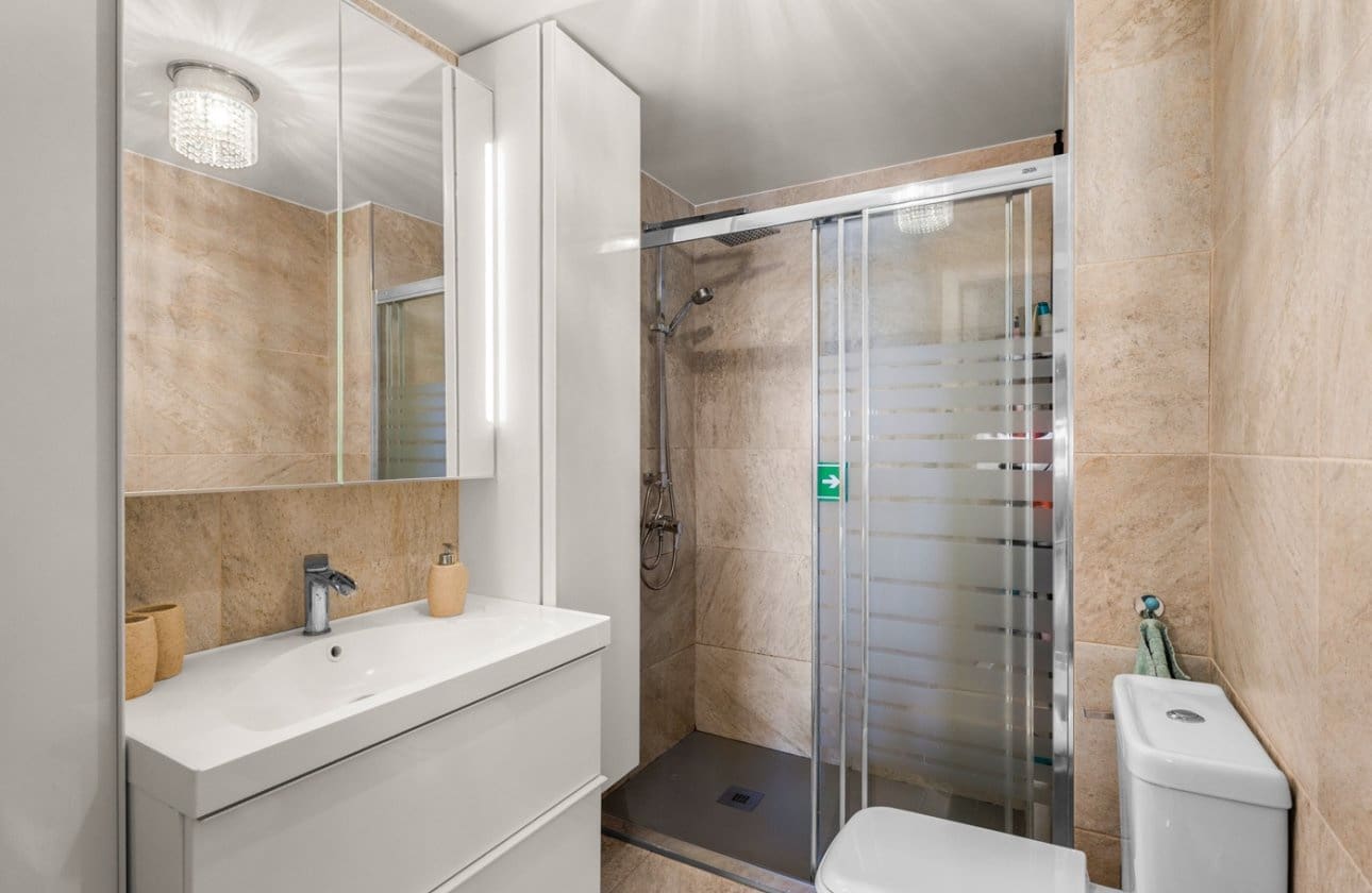 Apartamento Playa de 2 habitaciones en Guardamar del Segura en venta - 298.000 € (Ref: 9783278)