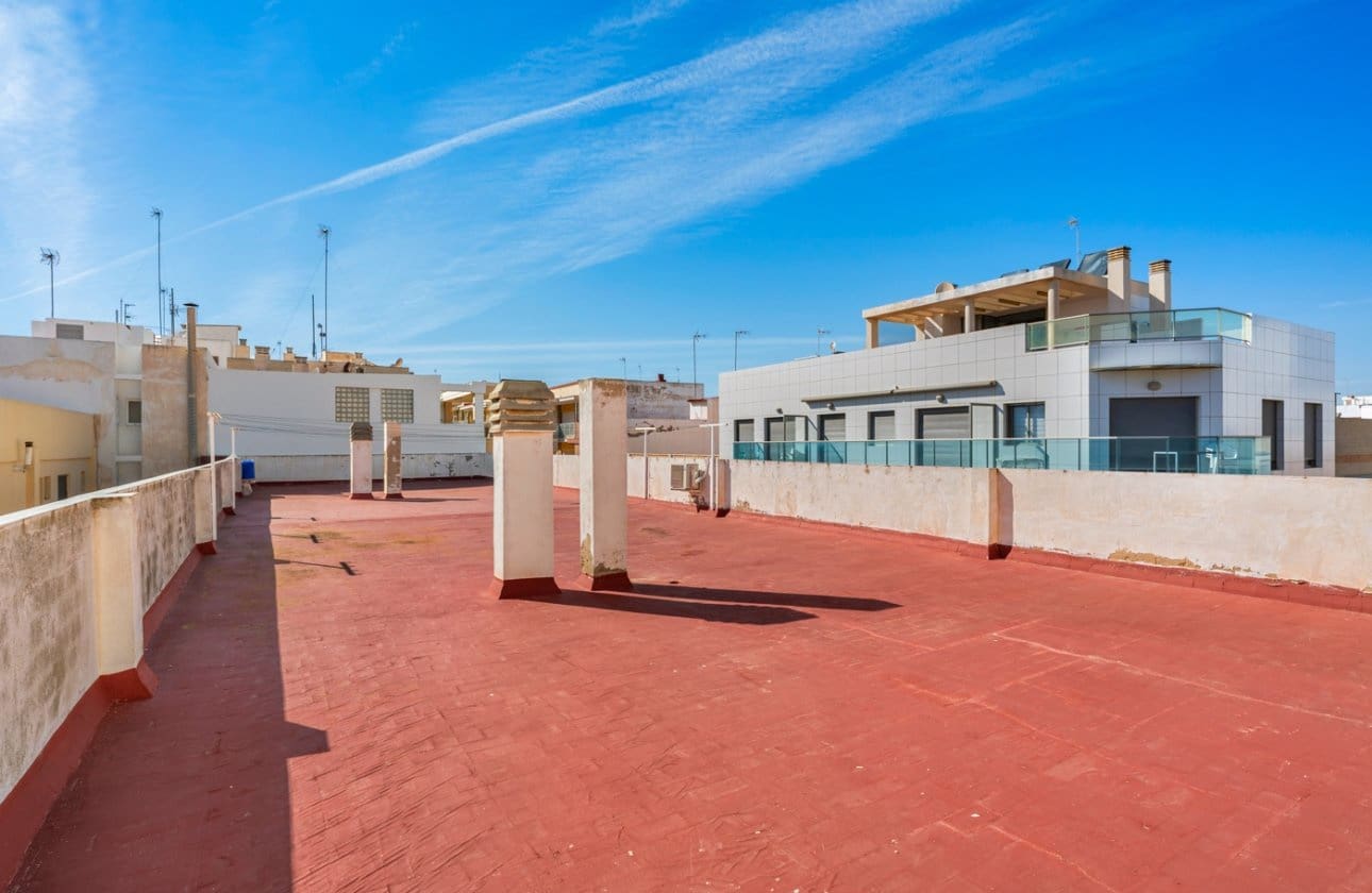 Apartamento Playa de 2 habitaciones en Guardamar del Segura en venta - 298.000 € (Ref: 9783278)