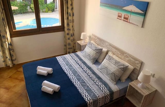 2 slaapkamer Appartement te koop in Cabo Roig, Orihuela met zwembad garage - € 245.000 (Ref: 9783751)