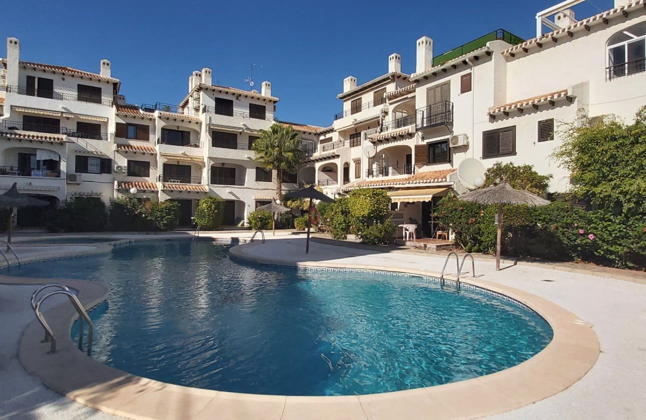 2 makuuhuone Huoneisto myytävänä paikassa Cabo Roig mukana uima-altaan 
autotalli - 245 000 € (Ref: 9783751)