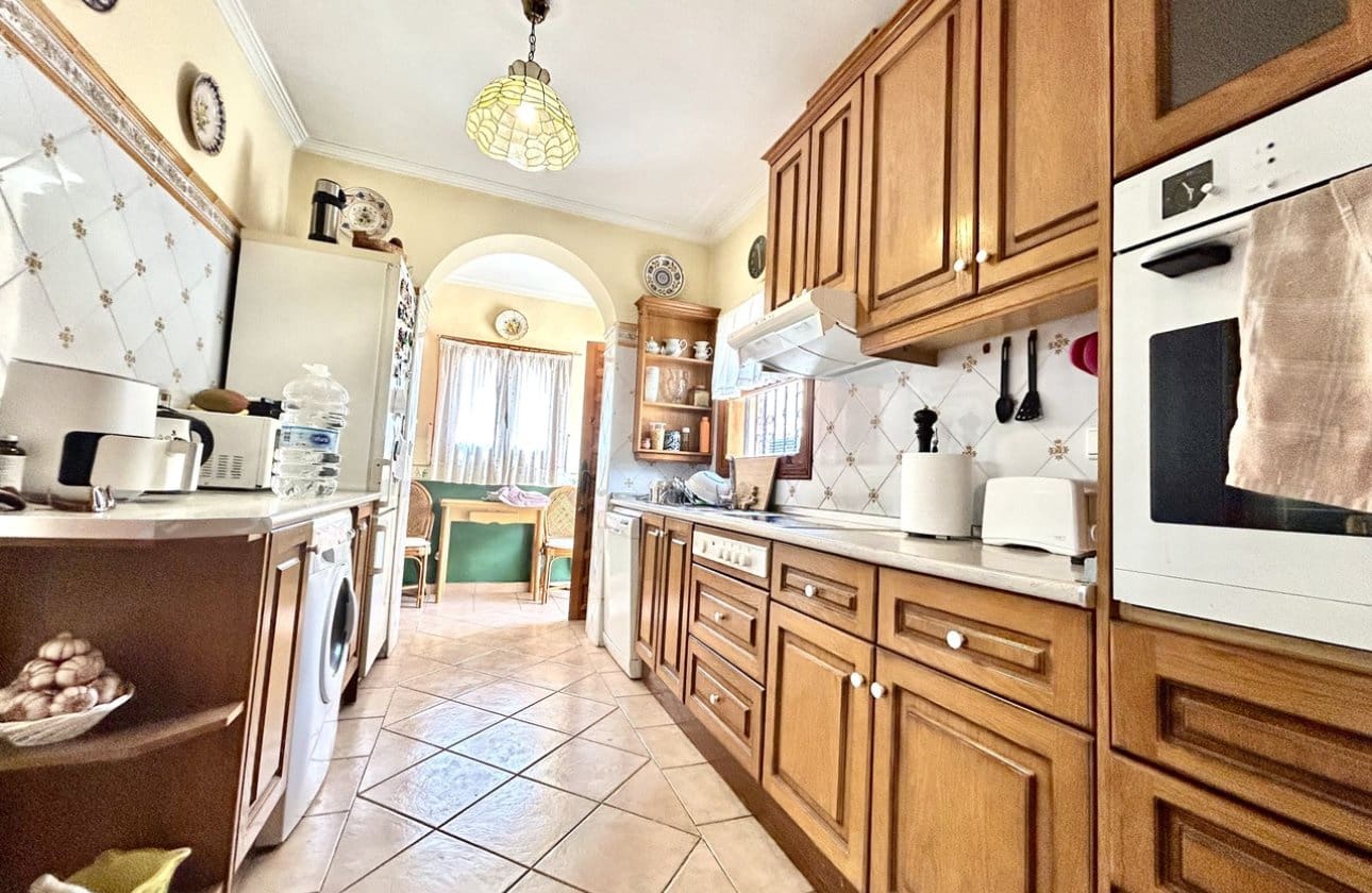 3 sovrum Villa till salu i La Zenia med pool - 630 000 € (Ref: 9799924)