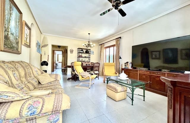 3 soveværelse Villa til salg i La Zenia, Orihuela med swimmingpool - € 630.000 (Ref: 9799924)