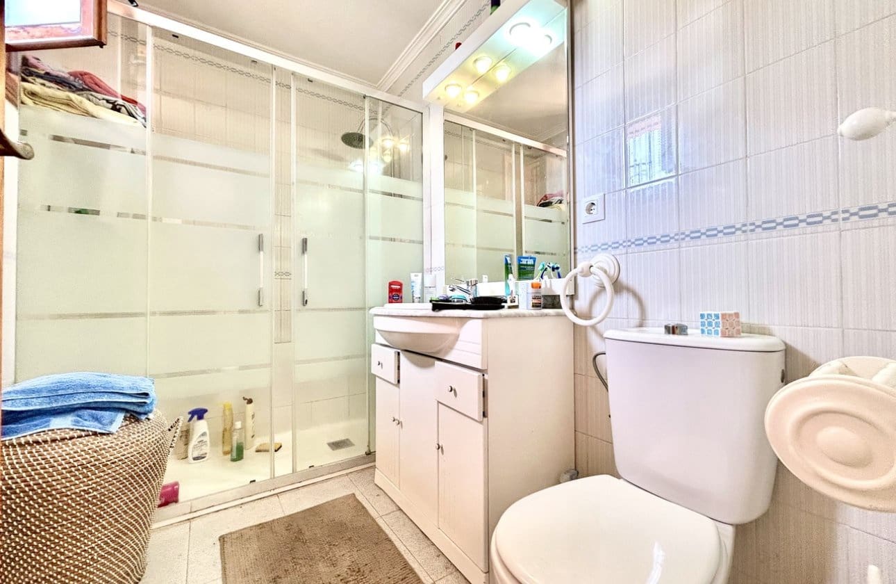 3 sovrum Villa till salu i La Zenia med pool - 630 000 € (Ref: 9799924)