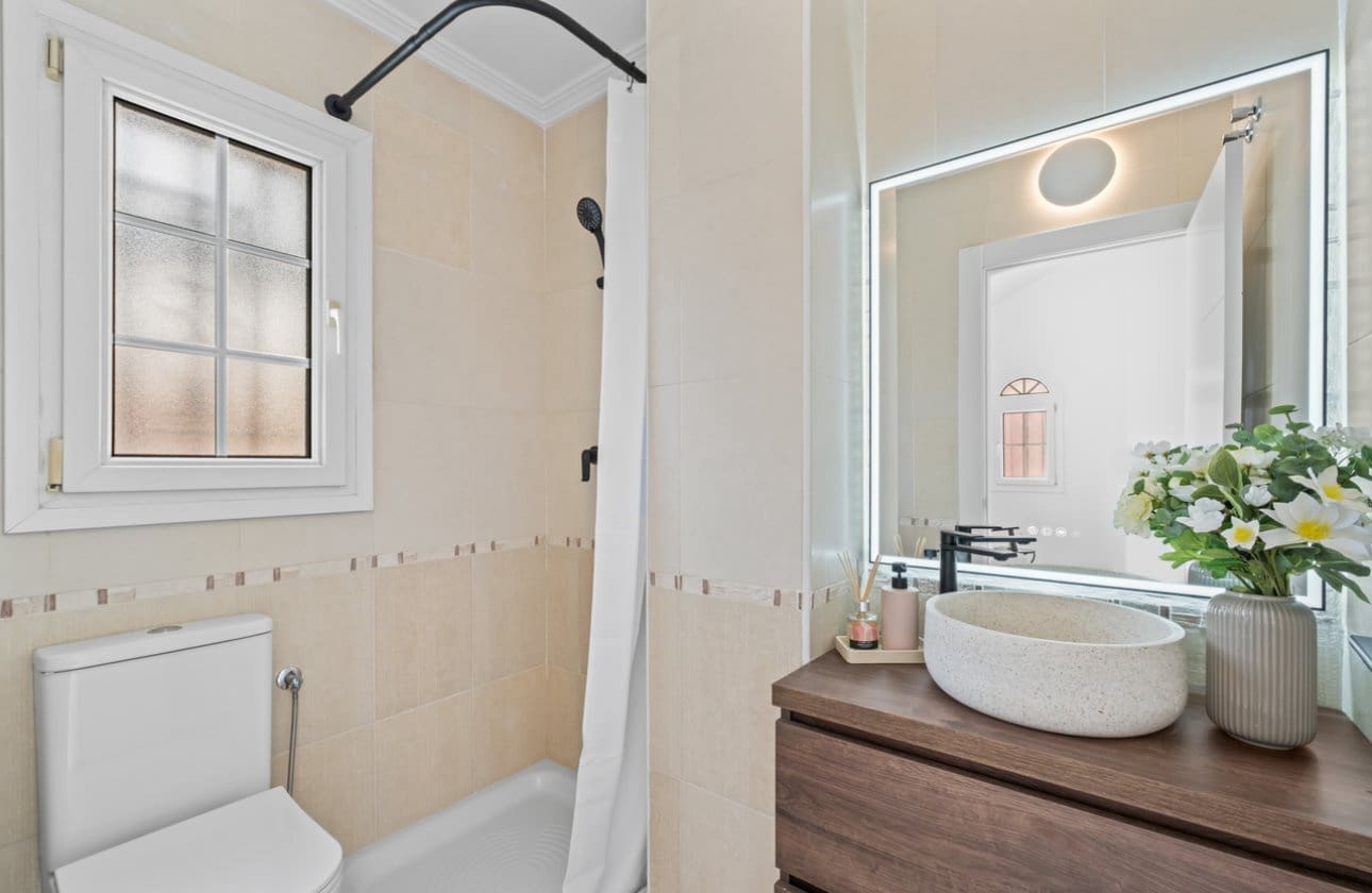 3 bedroom Townhouse for sale in Villamartin with pool - € 269,800 (Ref: 9799925)