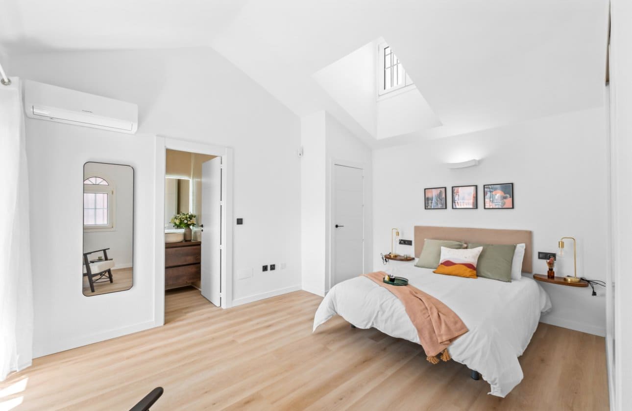 3 bedroom Townhouse for sale in Villamartin with pool - € 269,800 (Ref: 9799925)