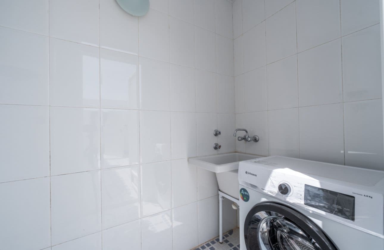 3 bedroom Townhouse for sale in Villamartin with pool - € 269,800 (Ref: 9799925)