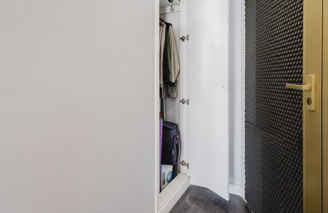 3 soveværelse Strandlejlighed til salg i Torrevieja med swimmingpool - € 389.500 (Ref: 9799926)