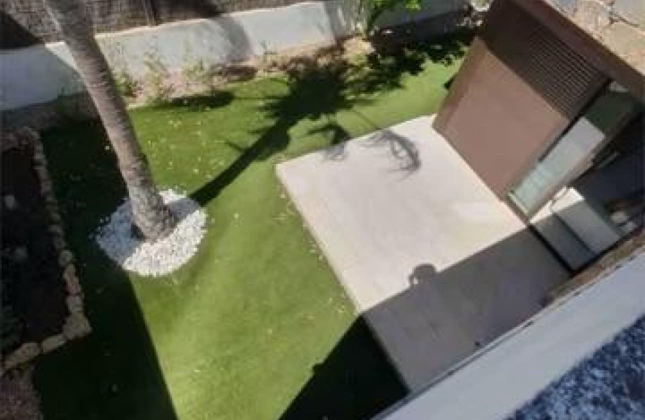 2 Zimmer Villa zu verkaufen in Orihuela Costa mit Pool - 299.000 € (Ref: 9810830)