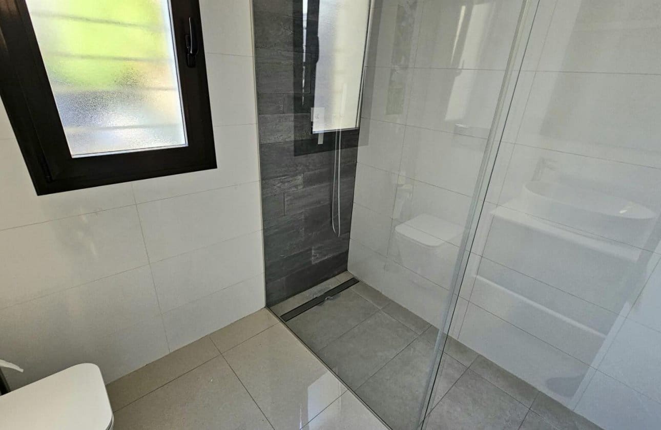 2 Zimmer Villa zu verkaufen in Orihuela Costa mit Pool - 299.000 € (Ref: 9810830)