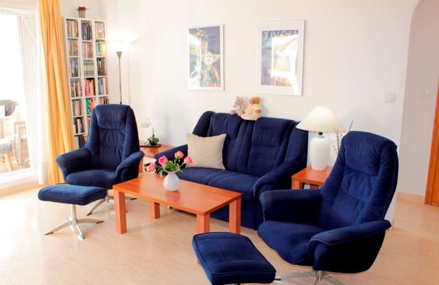2 soveværelse Penthouse til salg i Playa Flamenca, Orihuela med swimmingpool - € 227.000 (Ref: 9818231)