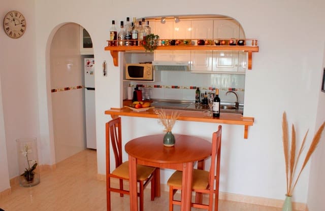 2 soveværelse Penthouse til salg i Playa Flamenca, Orihuela med swimmingpool - € 227.000 (Ref: 9818231)