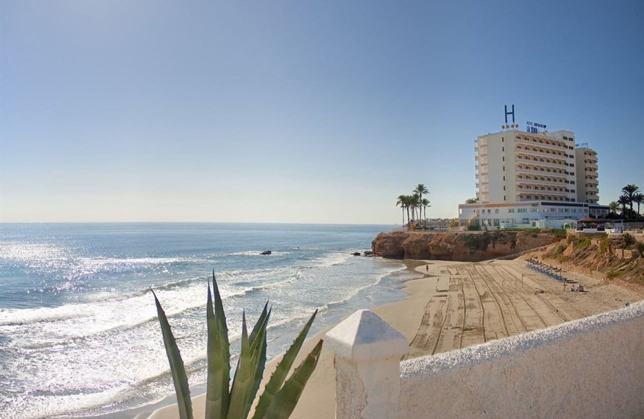 2 soveværelse Penthouse til salg i Playa Flamenca med swimmingpool - € 227.000 (Ref: 9818231)