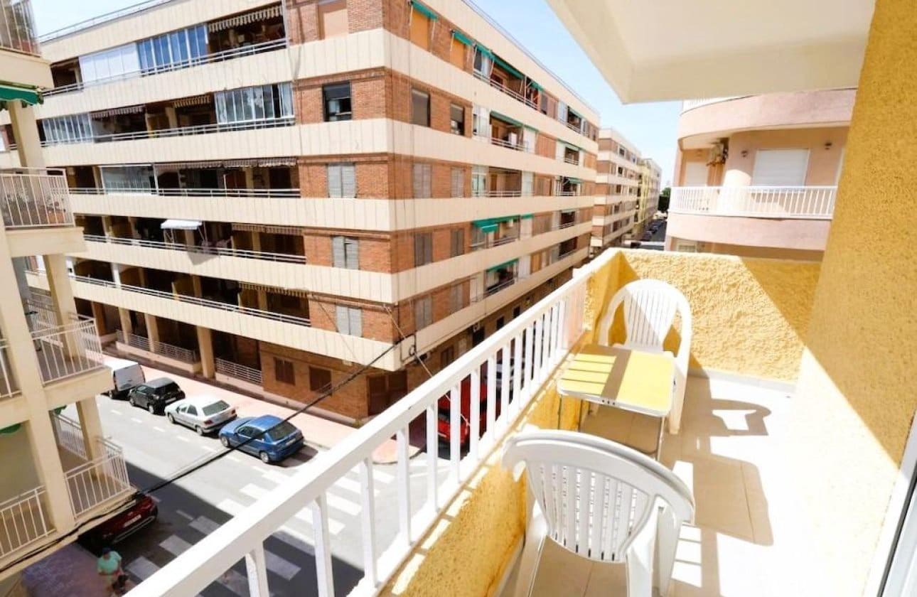 3 chambre Appartement de Plage à vendre à Torrevieja - 249 000 € (Ref: 9818232)