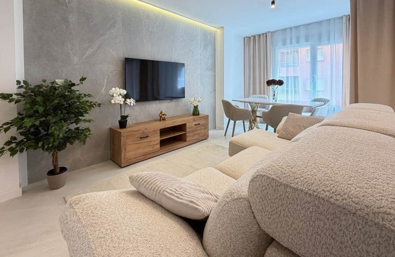 4 quarto Apartamento para venda em Torrevieja - 277 000 € (Ref: 9818234)