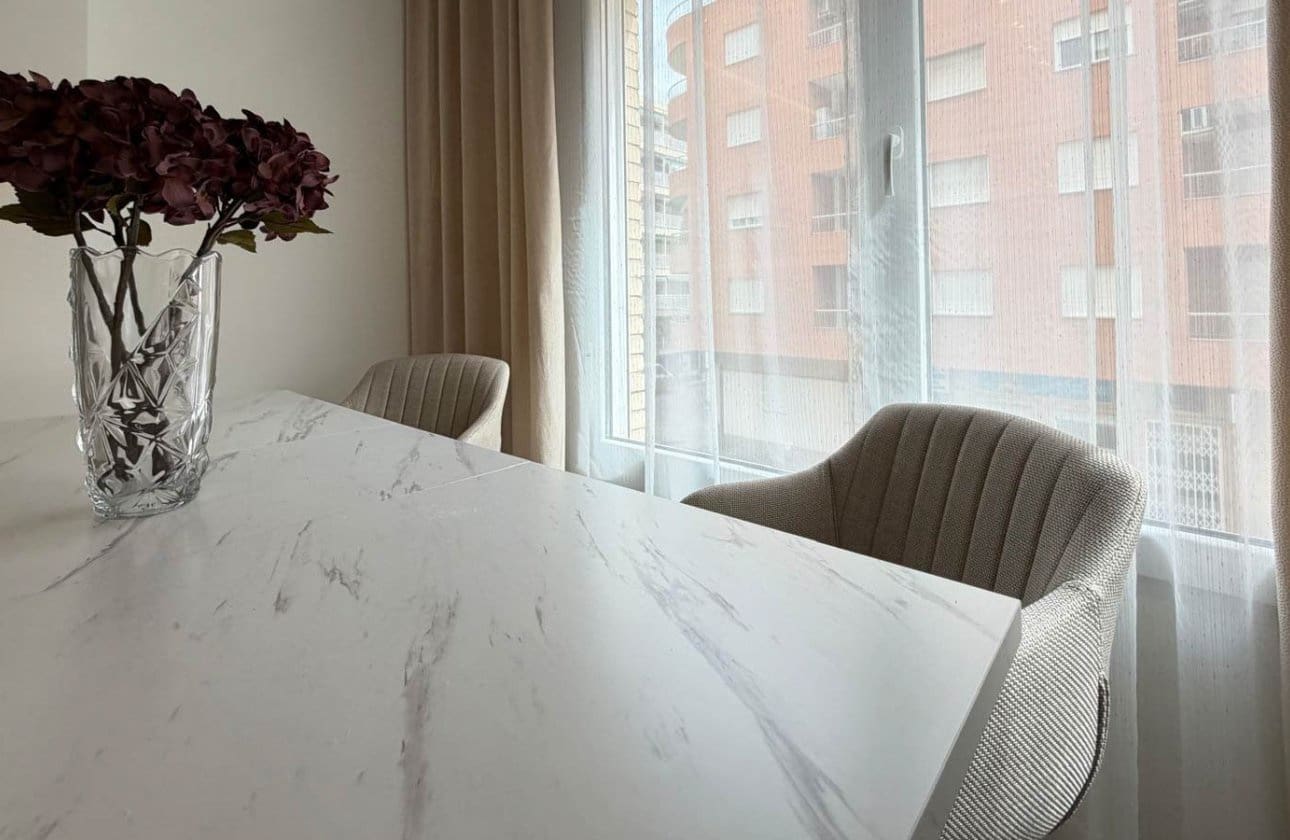 4 quarto Apartamento para venda em Torrevieja - 277 000 € (Ref: 9818234)