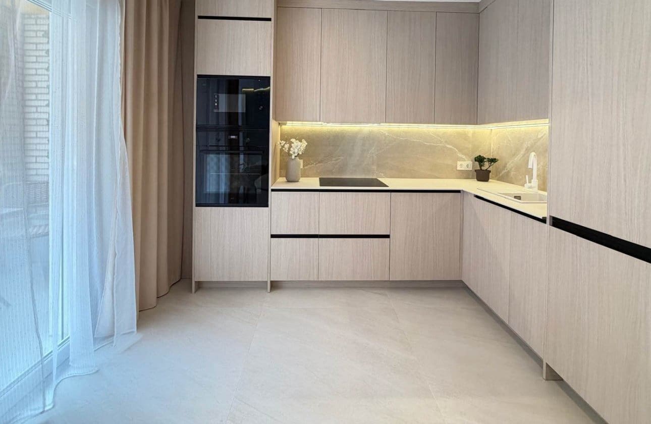 4 quarto Apartamento para venda em Torrevieja - 277 000 € (Ref: 9818234)