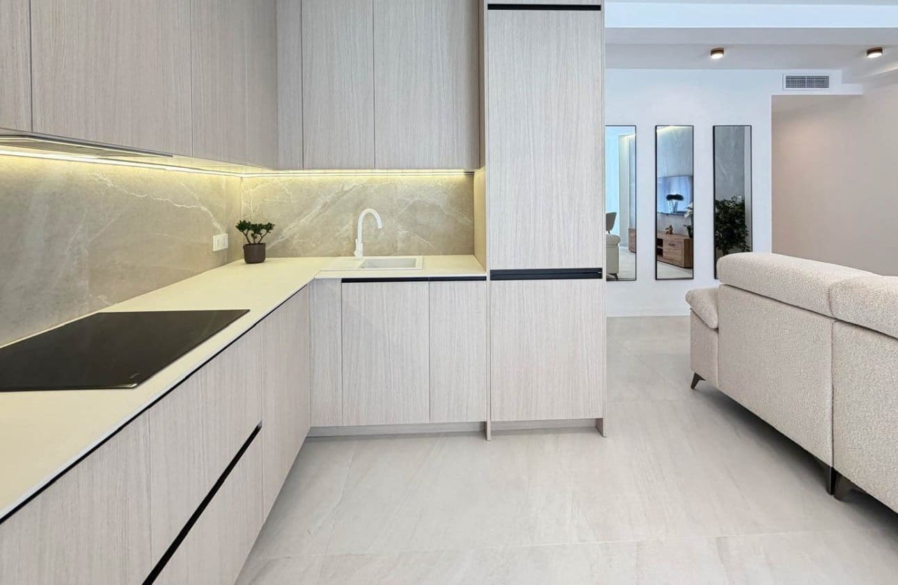 4 quarto Apartamento para venda em Torrevieja - 277 000 € (Ref: 9818234)