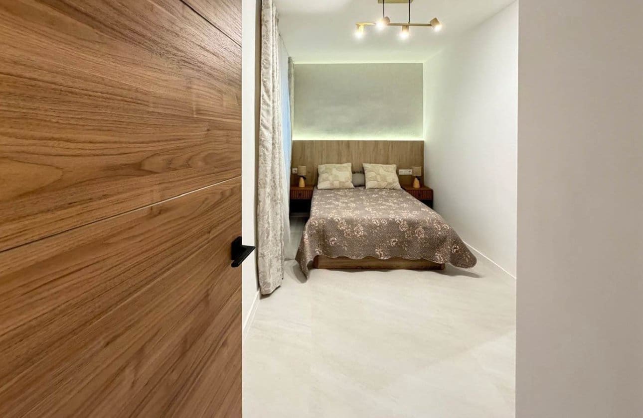 4 quarto Apartamento para venda em Torrevieja - 277 000 € (Ref: 9818234)