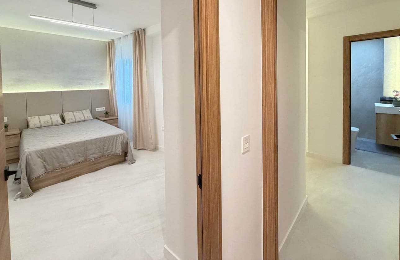 4 quarto Apartamento para venda em Torrevieja - 277 000 € (Ref: 9818234)