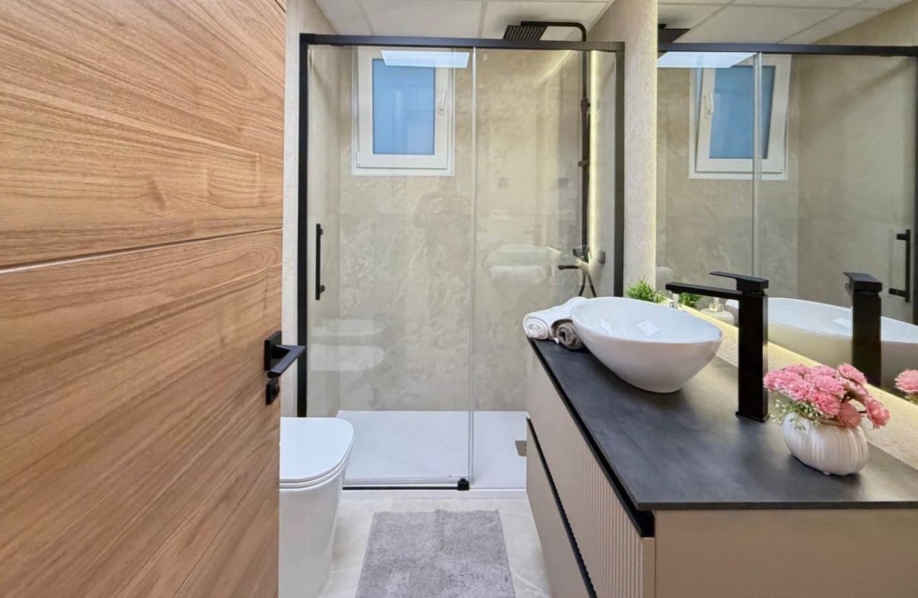 4 quarto Apartamento para venda em Torrevieja - 277 000 € (Ref: 9818234)