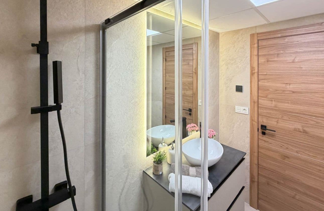 4 quarto Apartamento para venda em Torrevieja - 277 000 € (Ref: 9818234)
