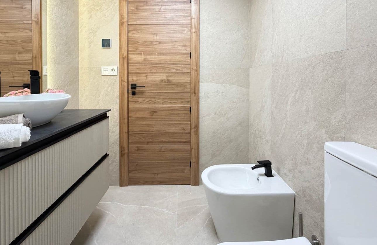 4 quarto Apartamento para venda em Torrevieja - 277 000 € (Ref: 9818234)