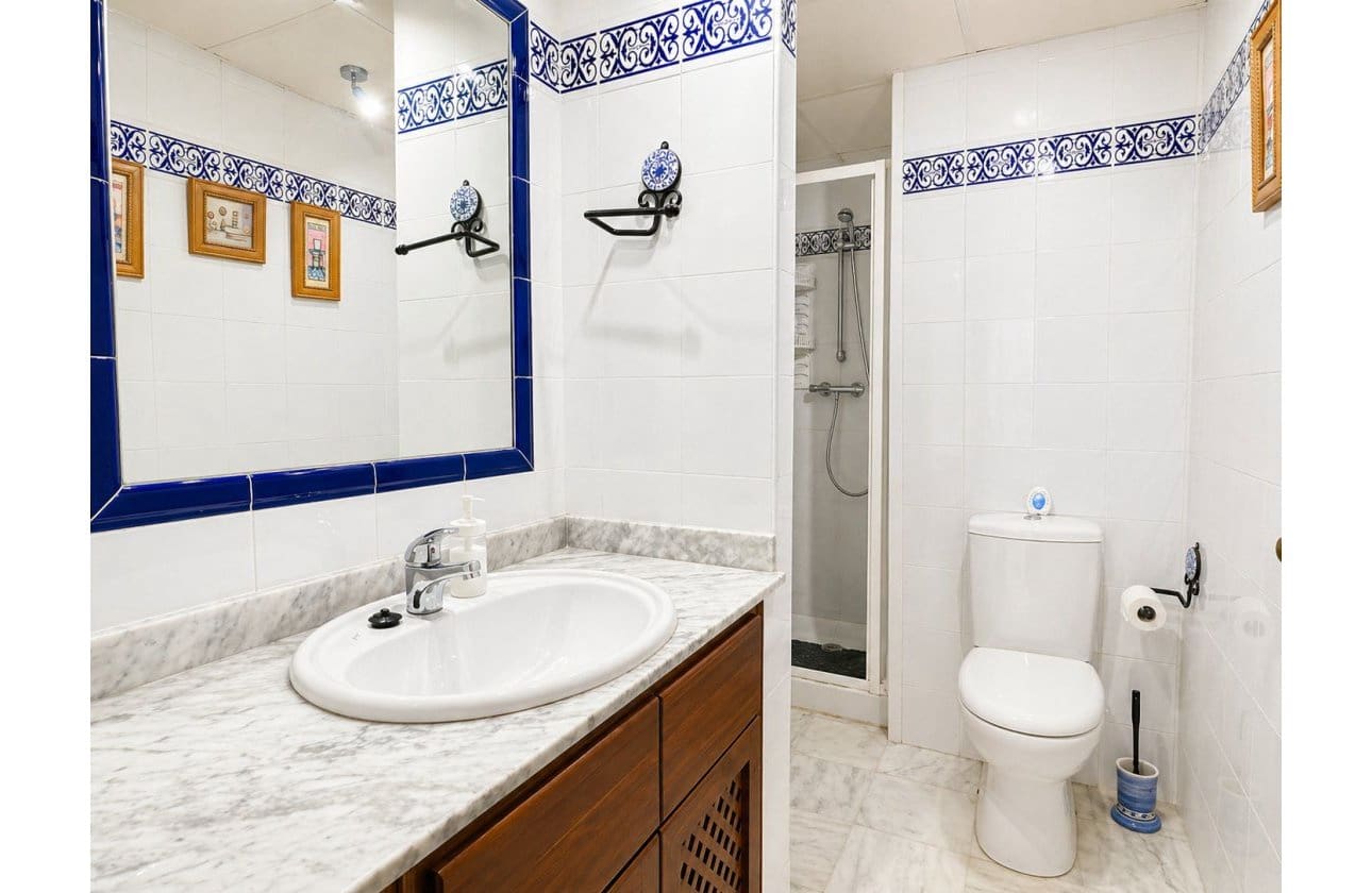 3 sovrum Lägenhet till salu i Torrevieja med pool - 255 000 € (Ref: 9818235)