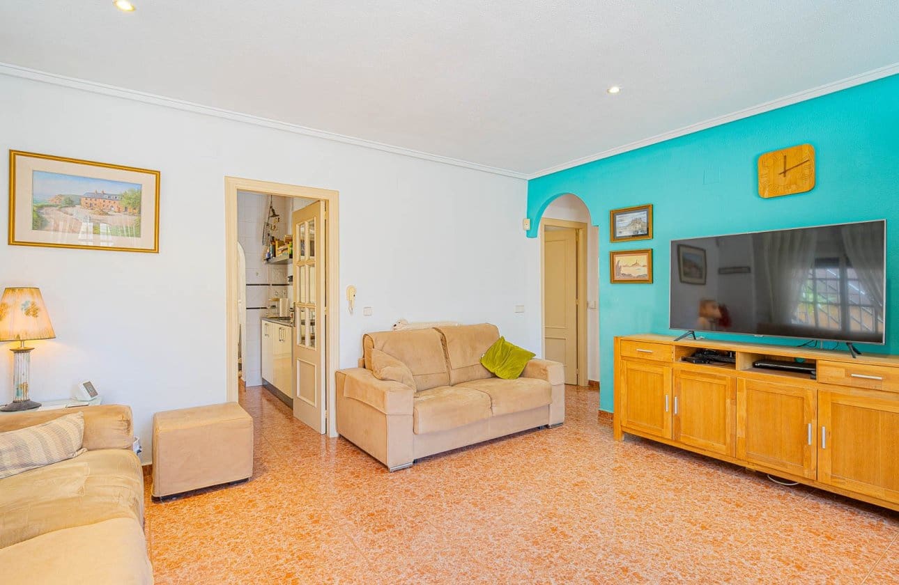 2 chambre Villa/Maison à vendre à Punta Prima avec piscine - 235 000 € (Ref: 9834251)