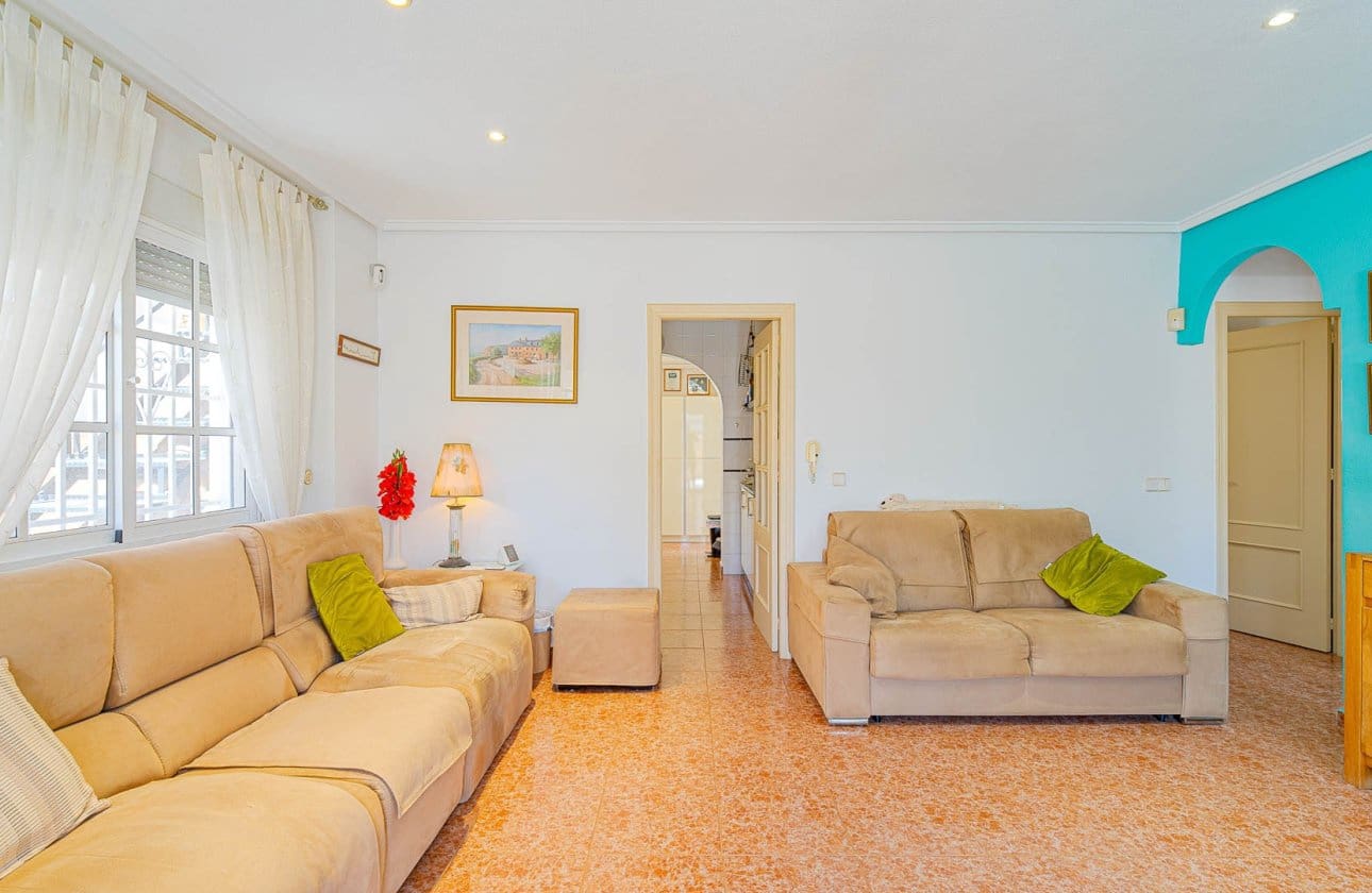 2 chambre Villa/Maison à vendre à Punta Prima avec piscine - 235 000 € (Ref: 9834251)