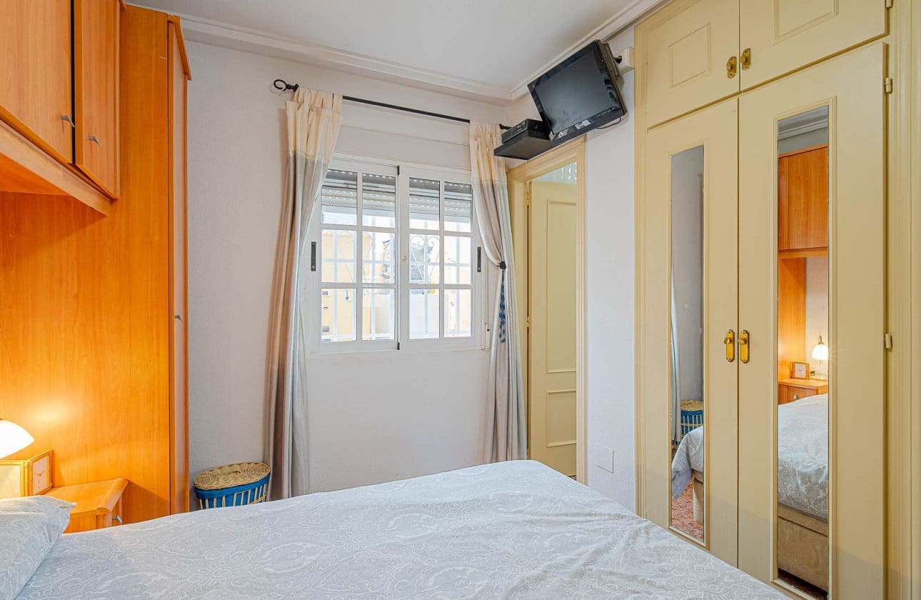 2 chambre Villa/Maison à vendre à Punta Prima avec piscine - 235 000 € (Ref: 9834251)
