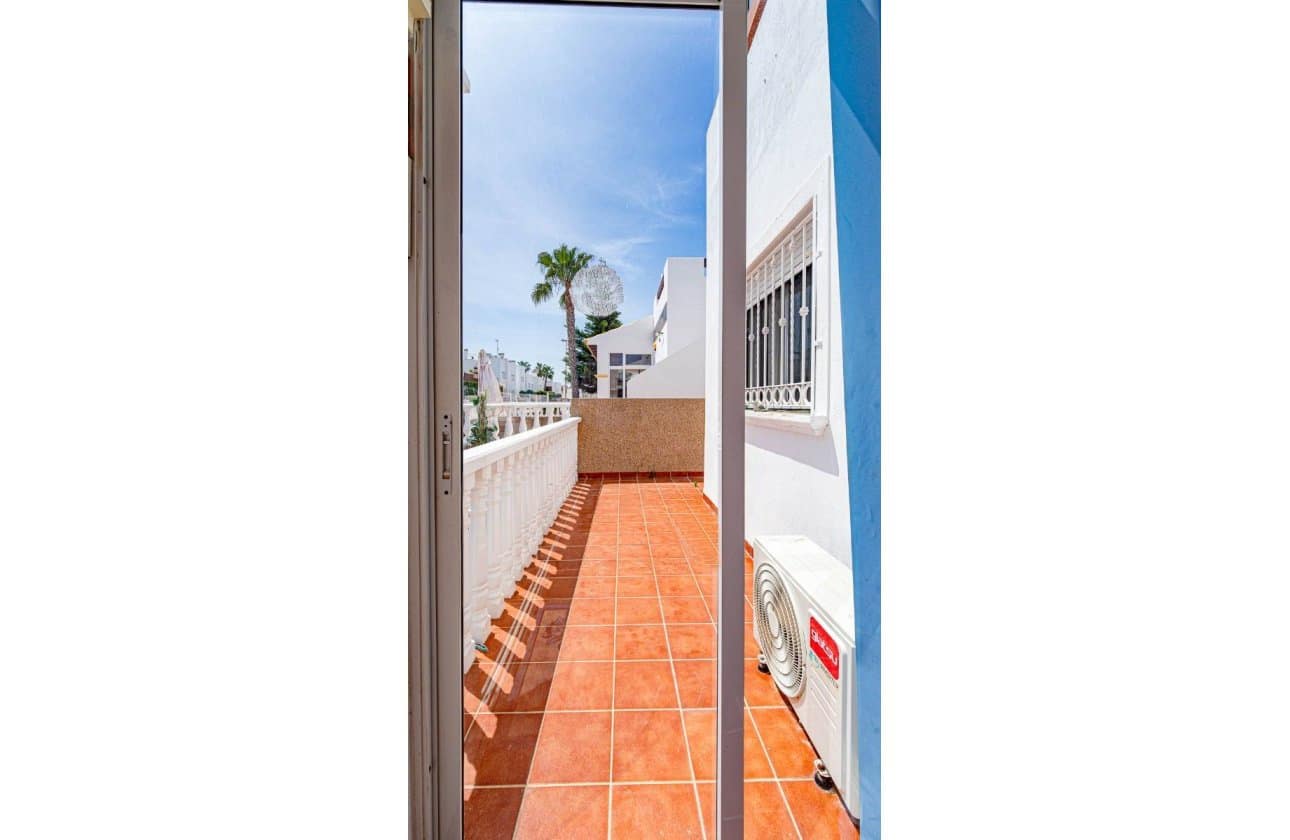 3 chambre Maison de Ville à vendre à Punta Prima avec piscine - 265 000 € (Ref: 9834253)