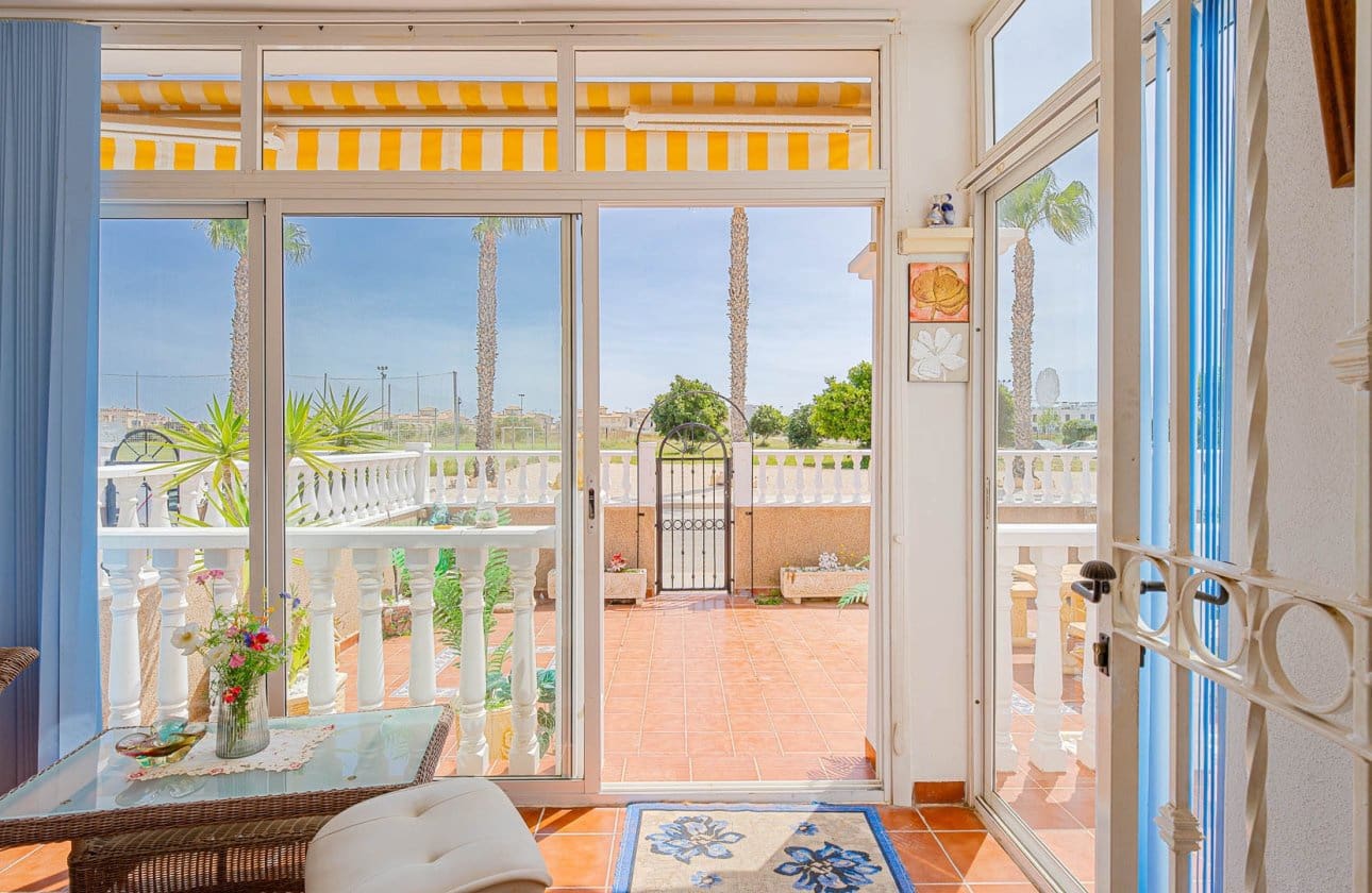 3 chambre Maison de Ville à vendre à Punta Prima avec piscine - 265 000 € (Ref: 9834253)