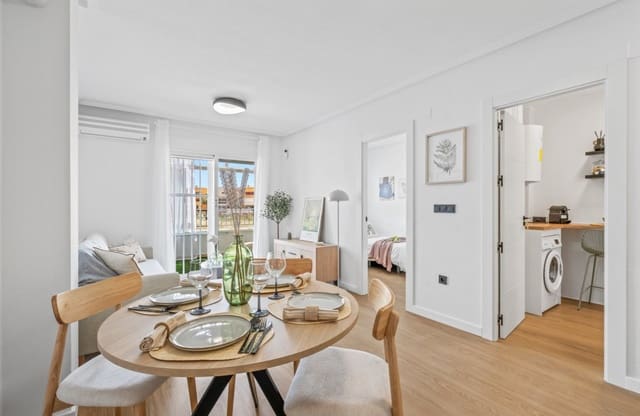 2 slaapkamer Appartement te koop in Playa Flamenca, Orihuela met zwembad - € 199.800 (Ref: 9834255)