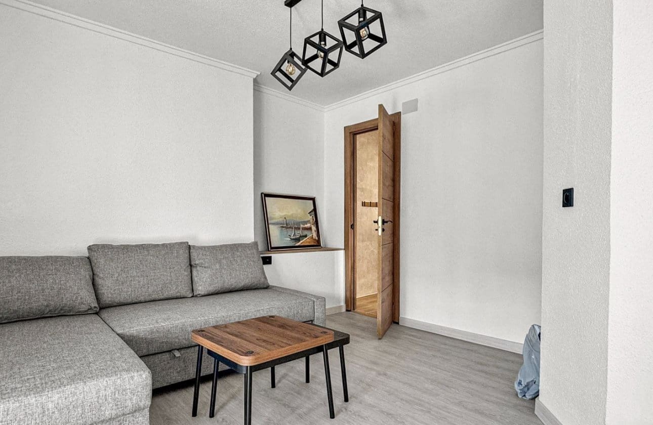 2 soverom Leilighet til salgs i Torrevieja - € 155 000 (Ref: 9834256)