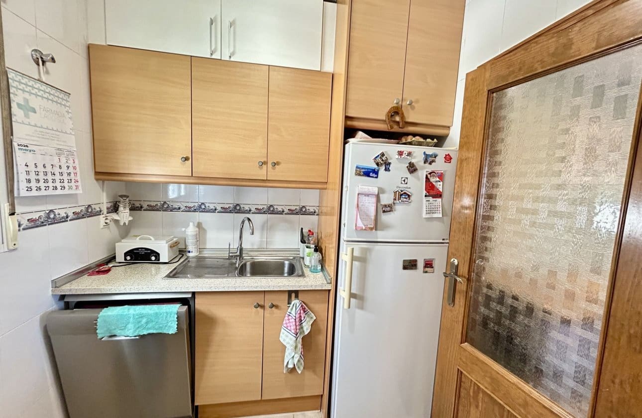 2 bedroom Apartment for sale in Los Altos with pool - € 189,900 (Ref: 9834259)