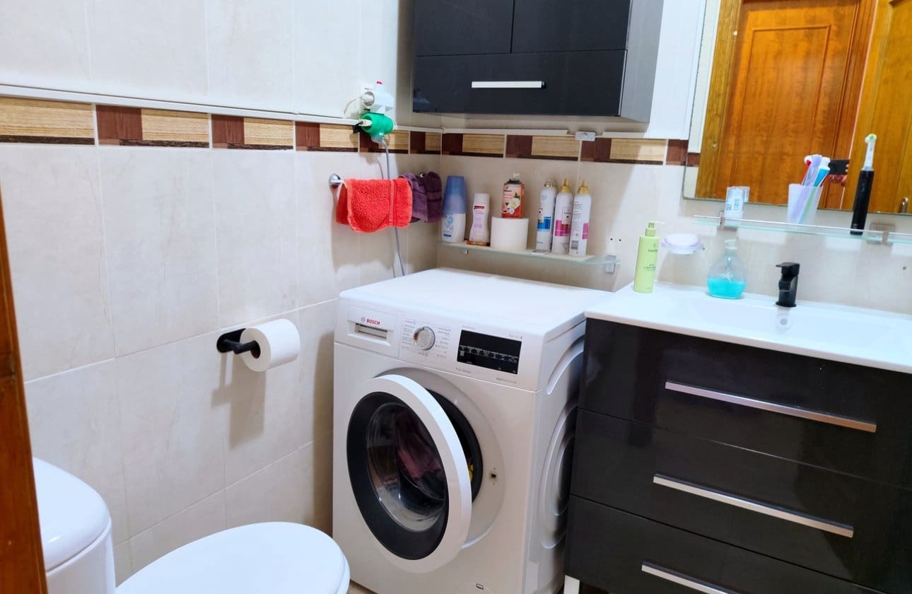 2 bedroom Apartment for sale in Los Altos with pool - € 189,900 (Ref: 9834259)