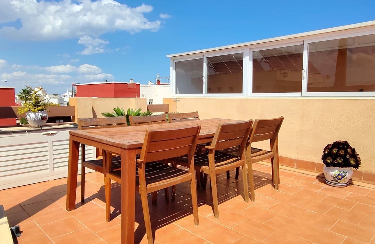 2 bedroom Apartment for sale in Los Altos with pool - € 189,900 (Ref: 9834259)