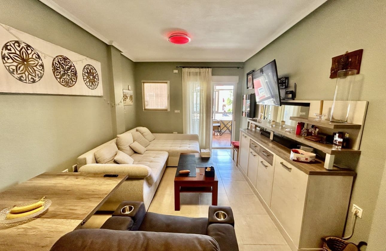 2 bedroom Apartment for sale in Los Altos with pool - € 189,900 (Ref: 9834259)