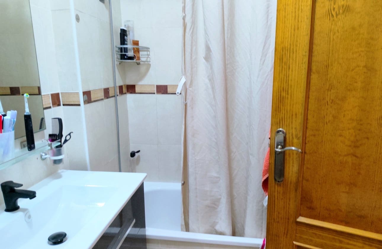 2 bedroom Apartment for sale in Los Altos with pool - € 189,900 (Ref: 9834259)