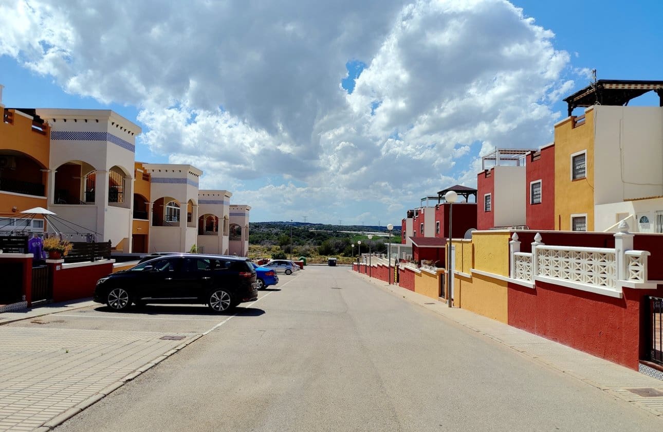 2 bedroom Apartment for sale in Los Altos with pool - € 189,900 (Ref: 9834259)