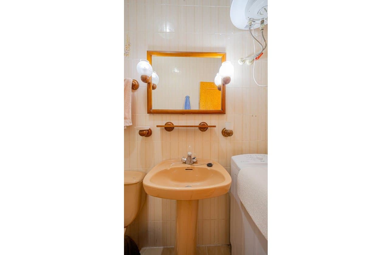 2 bedroom Beach Apartment for sale in Punta Prima with pool - € 170,000 (Ref: 9834260)