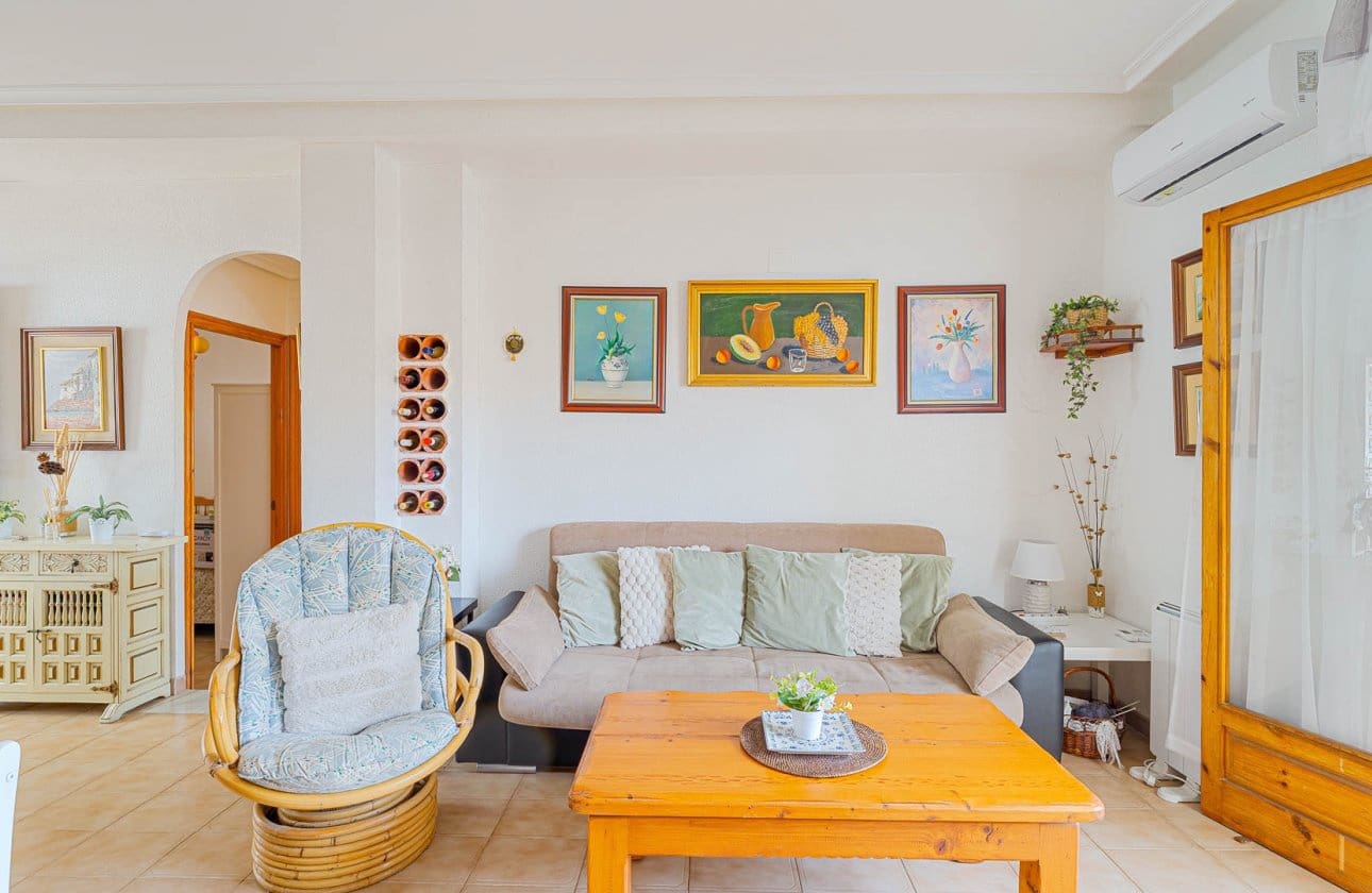 2 bedroom Beach Apartment for sale in Punta Prima with pool - € 170,000 (Ref: 9834260)