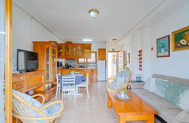 2 soverom Strandleiligheter til salgs i Punta Prima, Torrevieja med svømmebasseng - € 165 000 (Ref: 9834260)