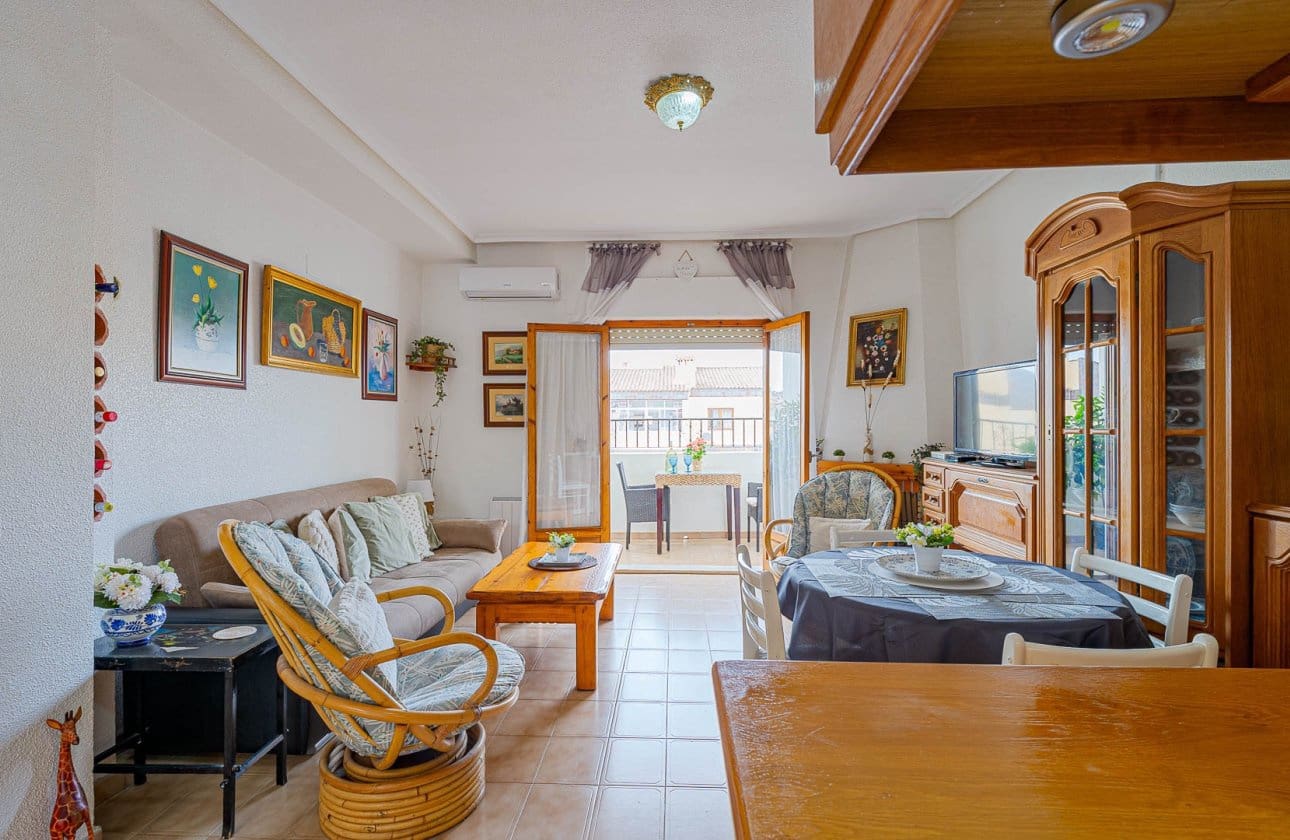 2 bedroom Beach Apartment for sale in Punta Prima with pool - € 170,000 (Ref: 9834260)