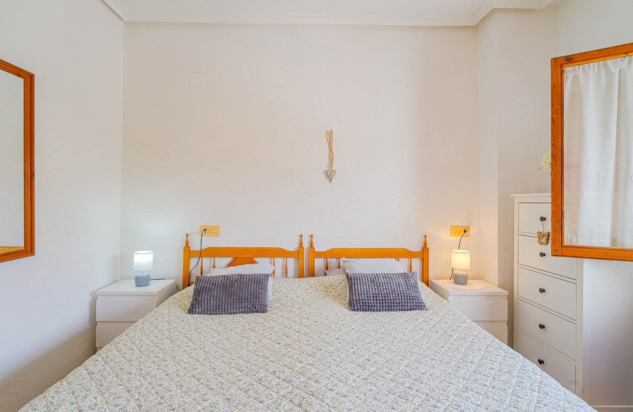 2 bedroom Beach Apartment for sale in Punta Prima with pool - € 170,000 (Ref: 9834260)