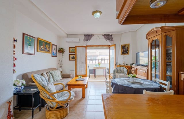2 soverom Strandleiligheter til salgs i Punta Prima, Torrevieja med svømmebasseng - € 165 000 (Ref: 9834260)